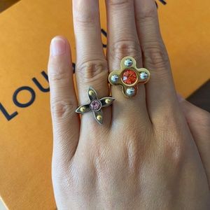 Louis Vuitton double ring set